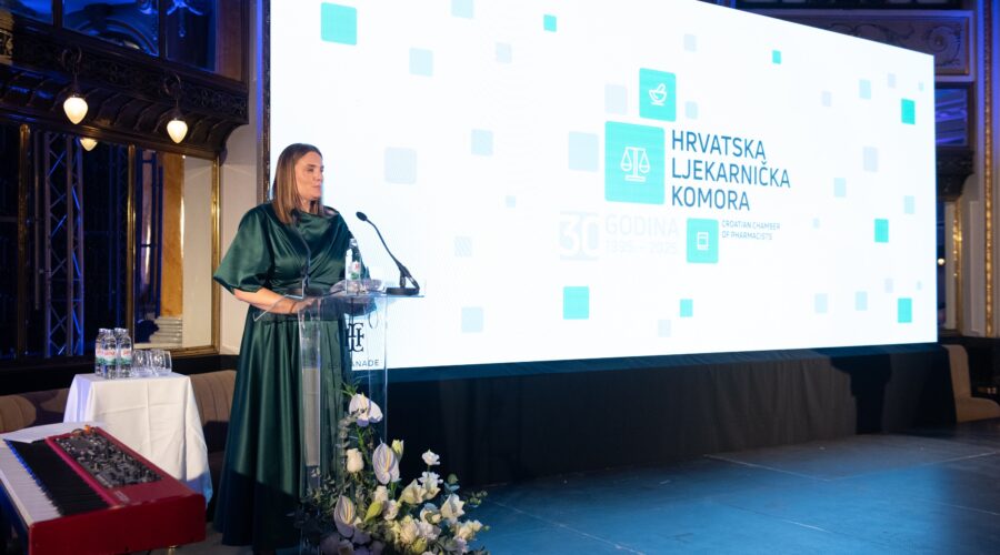 Hrvatska ljekarnička komomora - 30 godina